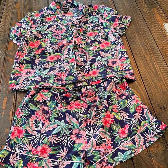 Cynthia Rowley Pajama Set Women Short Sleeve Button Shorts Floral Vacay Vibe - Picture 1 of 12